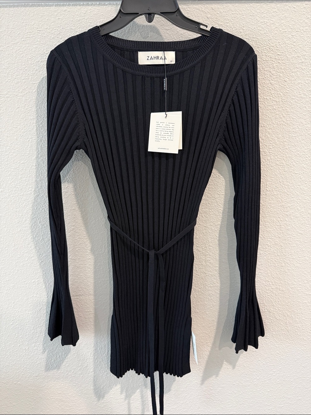 Zahraa Black Ribbed Long-Sleeve Belted Top